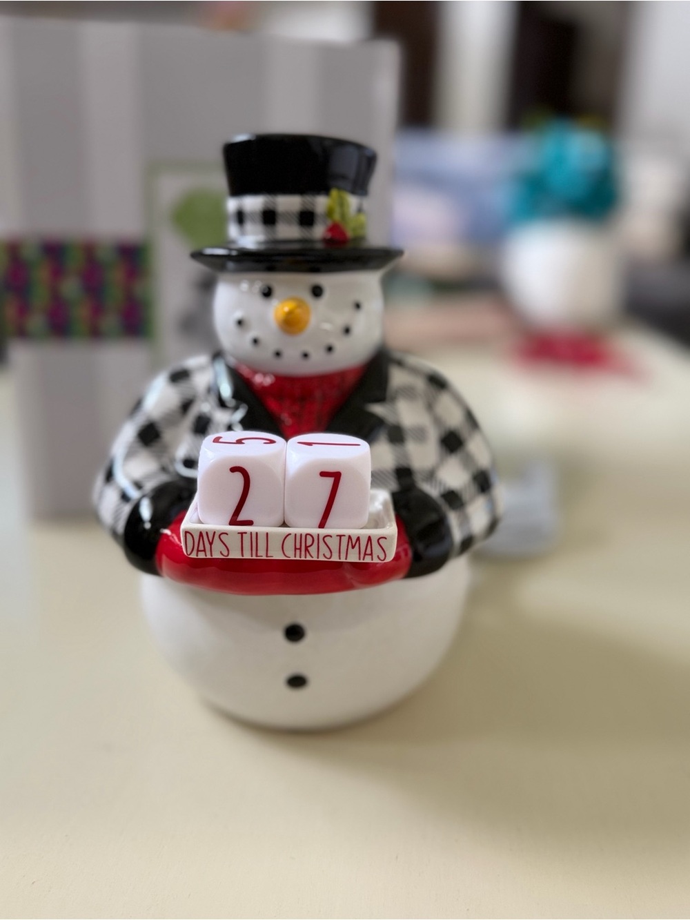 Scentsy Kickoff to Christmas Festive Snowman Countdown warmer